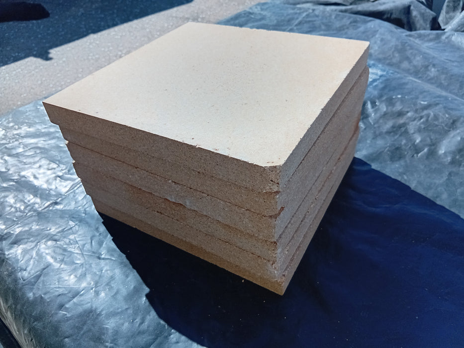 Fire brick 250 x 250 x 25mm Seconds Grade, pack of six bricks