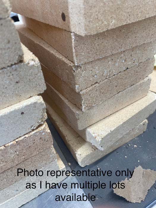 Fire bricks 230 x 114 x 25mm Seconds Grade Lot of 16 Bricks